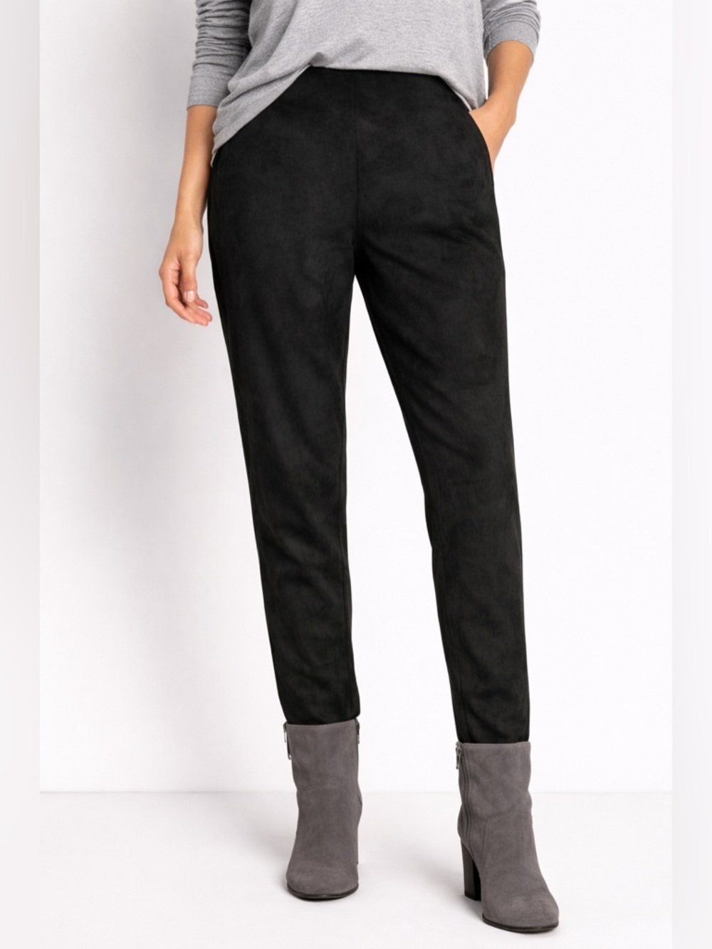 NWT Hunter & Brown SZ M black faux suede pull on leggings. Waist 28”-34”